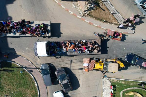 Roads were clogged after the Israeli Defense Forces issued evacuation warnings to more than 1 million residents in the northern half of Gaza.